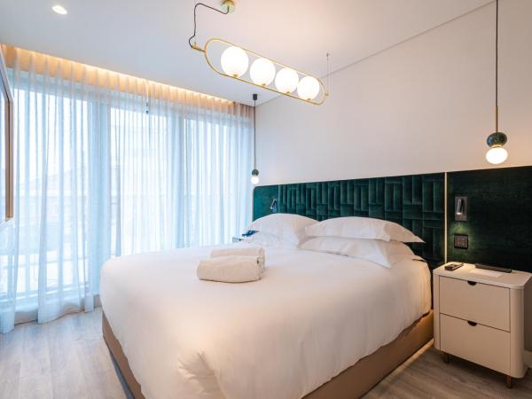 LUSTER Hotel : photo 1 de la chambre suite duplex - vue sur ville