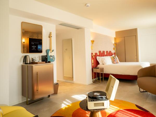 Hard Rock Hotel Marbella - Puerto Banús : photo 5 de la chambre suite studio argent