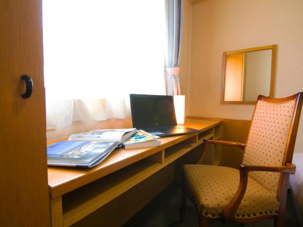 Heiwadai Hotel 5 : photo 4 de la chambre chambre double avec petit lit double - fumeurs