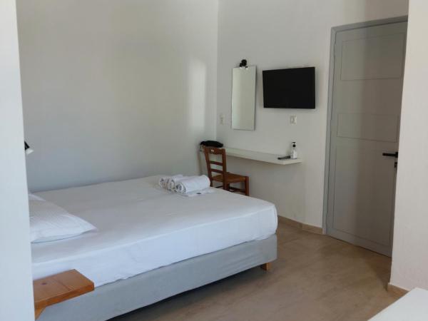 Castellino Naxos : photo 9 de la chambre chambre double ou lits jumeaux standard