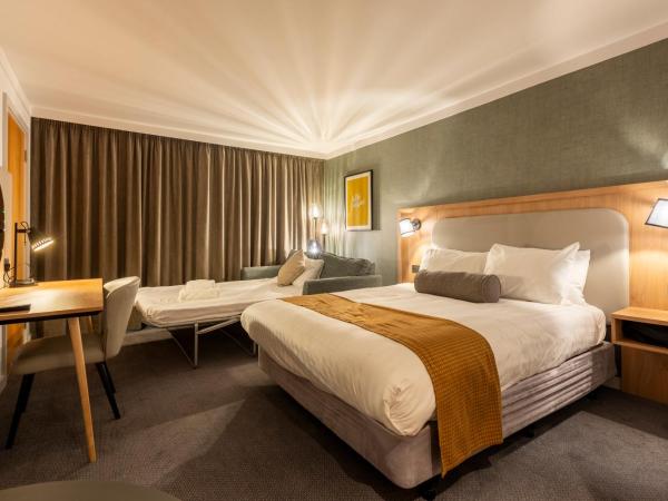 Holiday Inn Oxford, an IHG Hotel : photo 2 de la chambre chambre lit king-size avec canapé-lit