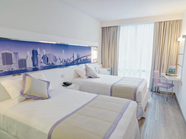 Riu Plaza New York Times Square : photo 4 de la chambre chambre deluxe avec 2 lits doubles