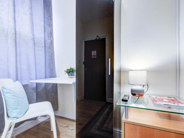 OAT Homes : photo 4 de la chambre petite chambre double