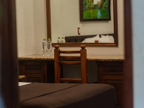 Hotel Don Quijote Plaza - Guadalajara Centro Historico : photo 4 de la chambre chambre double