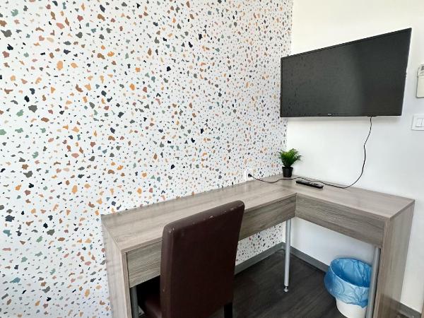 KAPTOL Rooms : photo 3 de la chambre chambre lits jumeaux avec salle de bains commune