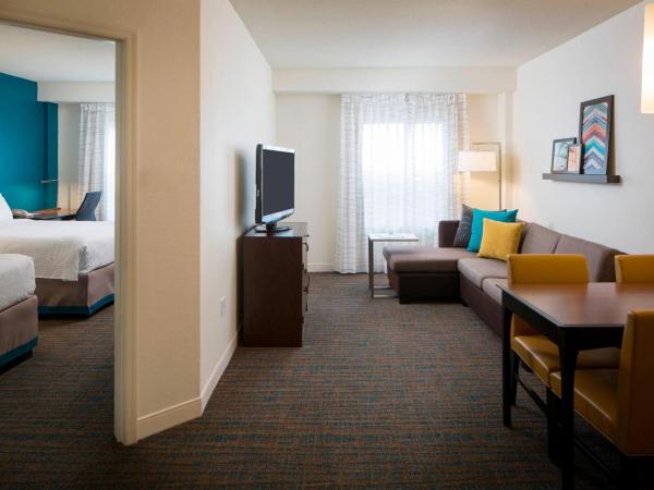 Residence Inn by Marriott Orlando at SeaWorld : photo 1 de la chambre suite 1 chambre avec 2 lits queen-size