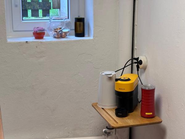 Souterrain Appartement im Geteviertel : photo 2 de la chambre chambre double avec salle de bains privative