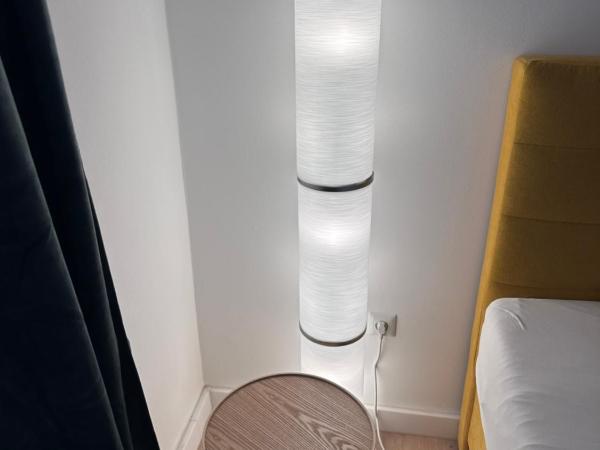 Souterrain Appartement im Geteviertel : photo 4 de la chambre chambre double avec salle de bains privative