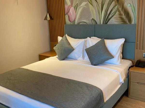 Palm Hills Bodrum Hotel : photo 8 de la chambre chambre lit king-size - vue sur mer