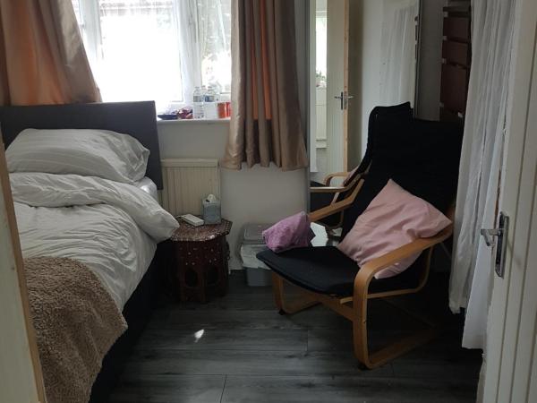 4 mereside walk : photo 2 de la chambre chambre simple