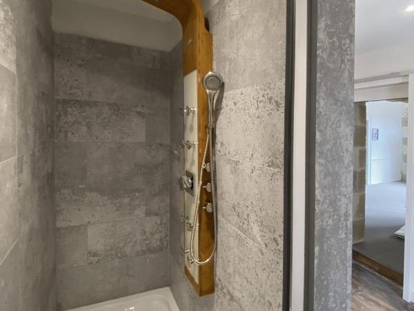 Les Chambres du Cloître : photo 5 de la chambre chambre double deluxe