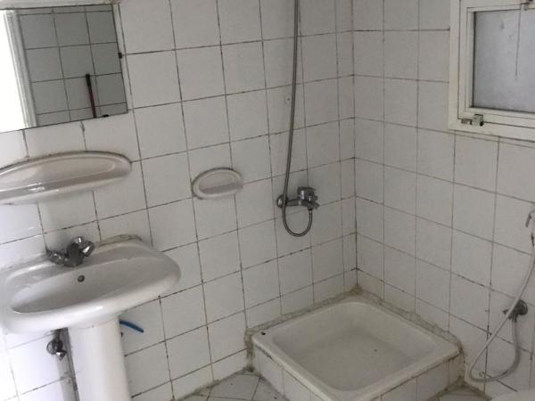 Comfortable Private Rooms in Compound Housing : photo 5 de la chambre chambre simple avec salle de bains privative