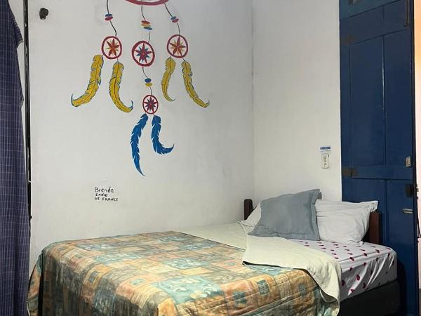 Hostel Torre Bahia-Familia : photo 7 de la chambre chambre familiale avec salle de bains commune