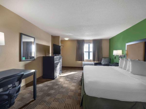 Extended Stay America Suites - Oklahoma City - Airport : photo 2 de la chambre studio lit king-size - non-fumeurs