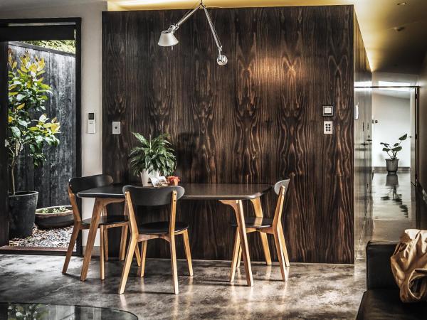 Old Bishop's Quarters Heritage, Modern & Unique Accommodation : photo 3 de la chambre family apartment - tutors