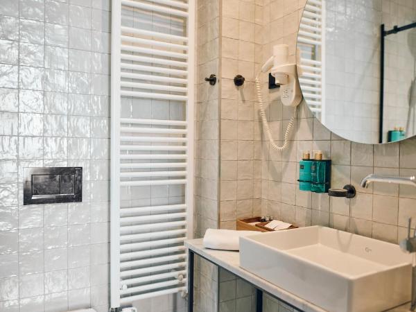 Hotel Republika : photo 8 de la chambre appartement supérieur 2 chambres