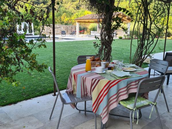 Mas de Lure : photo 8 de la chambre chambre supérieure lit queen-size