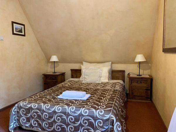 Hotel Dwór Karolówka : photo 4 de la chambre chambre simple avec balcon