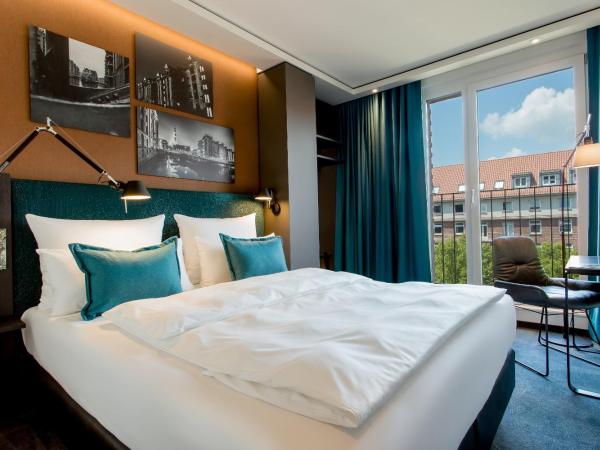 Motel One Hamburg-Fleetinsel : photo 9 de la chambre chambre double