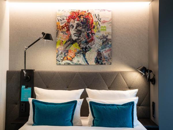 Motel One Berlin-Spittelmarkt : photo 8 de la chambre chambre lit queen-size.