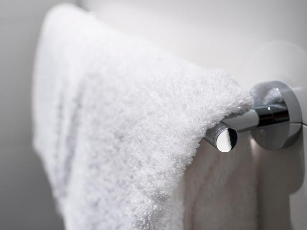 Motel One Bonn-Beethoven : photo 8 de la chambre chambre lit queen-size