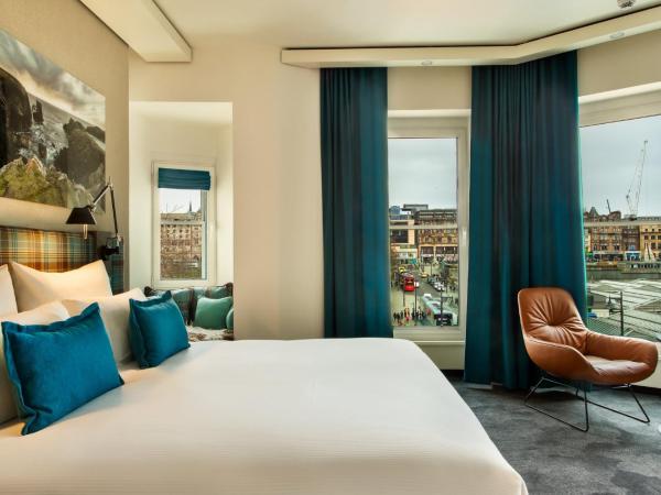 Motel One Edinburgh-Royal : photo 3 de la chambre chambre double avec vue