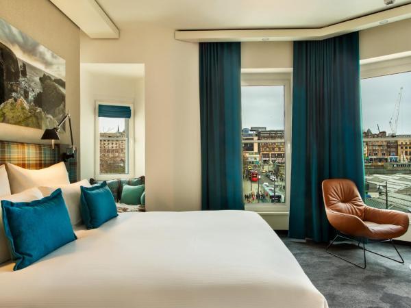 Motel One Edinburgh-Royal : photo 10 de la chambre chambre double avec vue