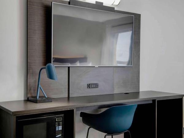 Motel 6 Atlanta, Ga - Midtown : photo 4 de la chambre chambre lit king-size deluxe - non-fumeurs