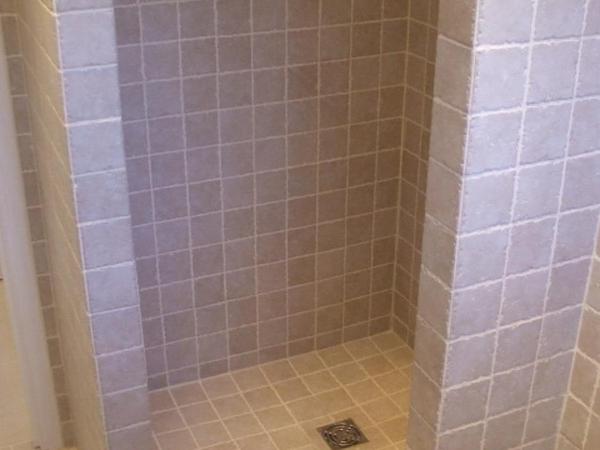 Villa Cezanne : photo 9 de la chambre studio - vue sur piscine