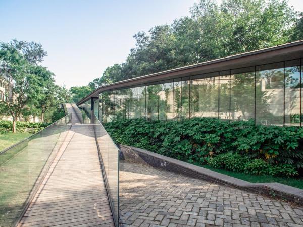 The Sifang Hotel Nanjing, Autograph Collection : photo 4 de la chambre waterside four-bedroom villa