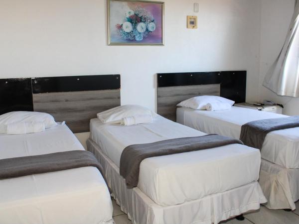 Hotel Diamante Negro : photo 2 de la chambre chambre triple