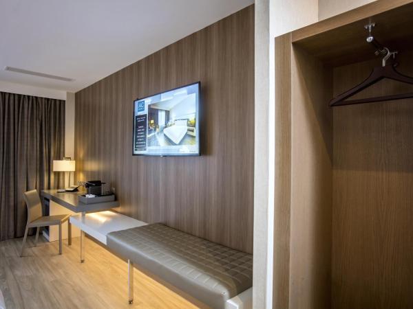 AC Hotel by Marriott Birmingham : photo 1 de la chambre chambre lit king-size supérieure