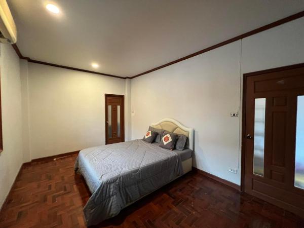 RT House : photo 4 de la chambre chambre lit queen-size