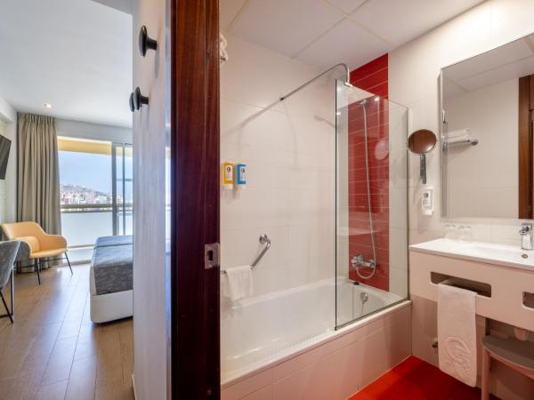 Climia Benidorm Plaza : photo 4 de la chambre chambre double ou lits jumeaux supérieure - vue sur mer