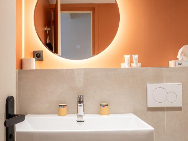 Best Western Plus Au Grand Saint Jean : photo 10 de la chambre chambre lits jumeaux standard - non-fumeurs