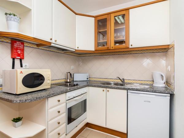 Apartamentos Rossio Mar : photo 7 de la chambre appartement 1 chambre standard