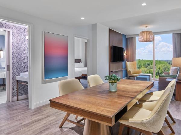 Walt Disney World Swan Reserve : photo 4 de la chambre signature suite with sofa bed (includes early entry to disney theme parks)