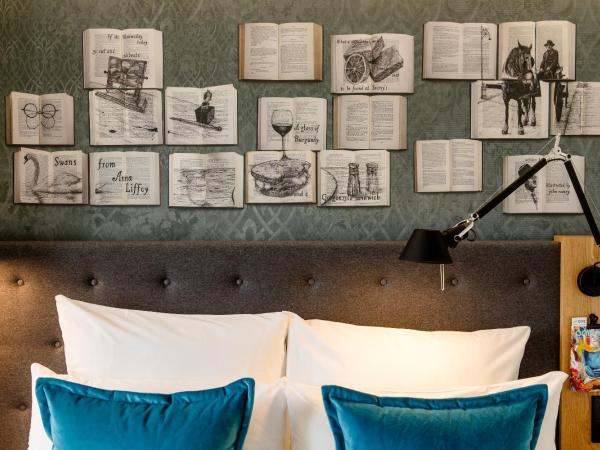 Motel One Dublin : photo 3 de la chambre chambre standard lit queen-size
