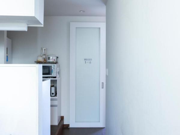 Cafe & Guest House Nagonoya : photo 9 de la chambre lit dans dortoir pour femmes de 6 lits