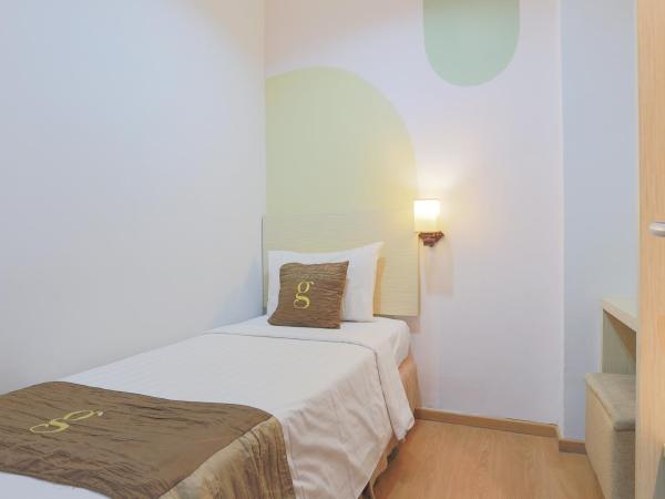 Hotel Gunawangsa Manyar : photo 6 de la chambre chambre familiale