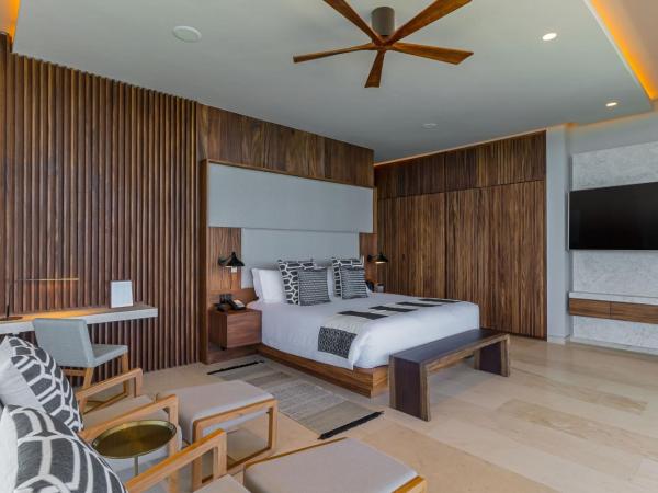 The Residences at Solaz, a Luxury Collection Resort, Los Cabos : photo 1 de la chambre three-bedroom residence with balcony and ocean view