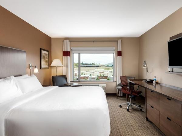 Four Points by Sheraton Kelowna Airport : photo 10 de la chambre chambre lit king-size