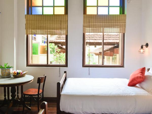 Sarang Paloh Heritage Stay : photo 2 de la chambre chambre lits jumeaux supérieure - vue sur jardin