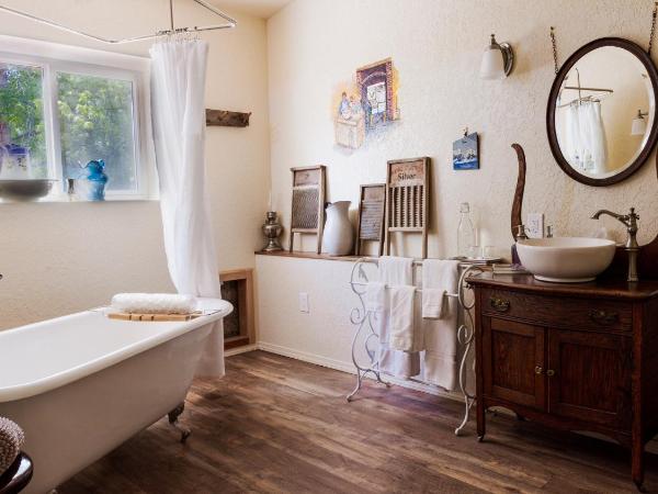 Red Horse Bed and Breakfast : photo 10 de la chambre chambre triple deluxe