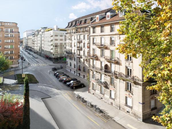 Hotel President Wilson, a Luxury Collection Hotel, Geneva : photo 3 de la chambre chambre double supérieure avec 2 lits jumeaux - vue sur ville