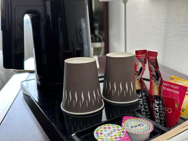 Hôtel Du Centre Annemasse : photo 6 de la chambre chambre lits jumeaux