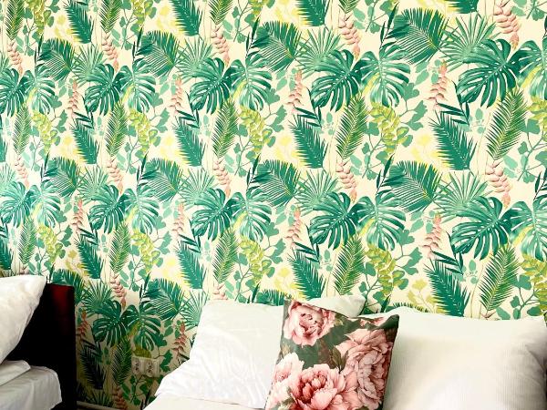 Happy Living Hostel : photo 1 de la chambre chambre triple avec balcon