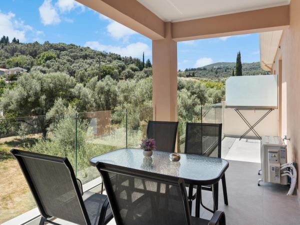 Robin's : photo 5 de la chambre appartement - vue sur jardin