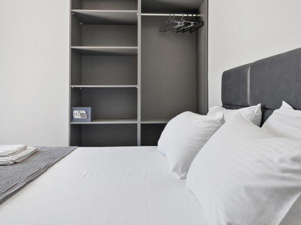 Robin's : photo 7 de la chambre appartement - vue sur jardin