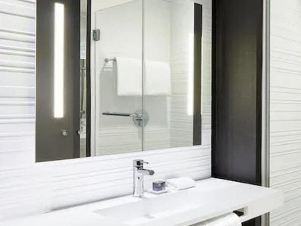 AC Hotel by Marriott Oklahoma City Bricktown : photo 3 de la chambre chambre avec 2 lits doubles